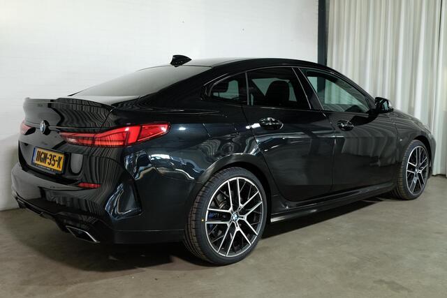 BMW 2-SERIE Gran Coupé M235i xDrive High Executive H&K