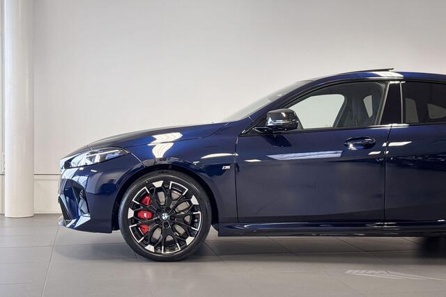 BMW 2-SERIE Gran Coupé M235 xDrive | M Sport Pro | Innovation Pack | Driving Assistant Professional