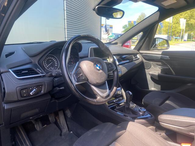BMW 2-SERIE Active Tourer BWJ 11-2016 | 218d 150PK Cent. Executive | CLIMA | NAVI | TREKHAAK | SPORTSTOELEN | PDC |