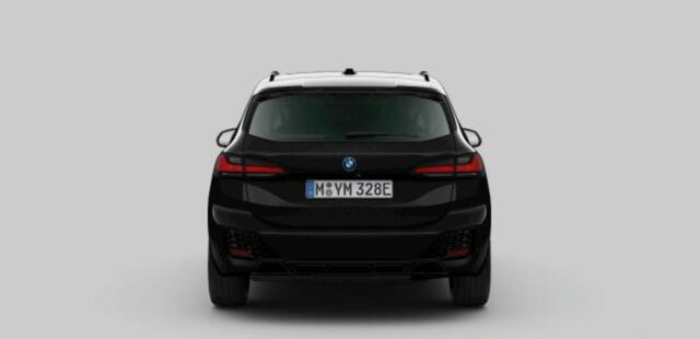 BMW 2-SERIE Active Tourer 225e xDrive M Sport - Panoramadak - 19 inch - Harman Kardon - Innovation Pack - Driving Assistant - Head-up - Comfort Access - Parking Assistant Plus