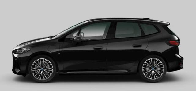 BMW 2-SERIE Active Tourer 225e xDrive M Sport - Panoramadak - 19 inch - Harman Kardon - Innovation Pack - Driving Assistant - Head-up - Comfort Access - Parking Assistant Plus