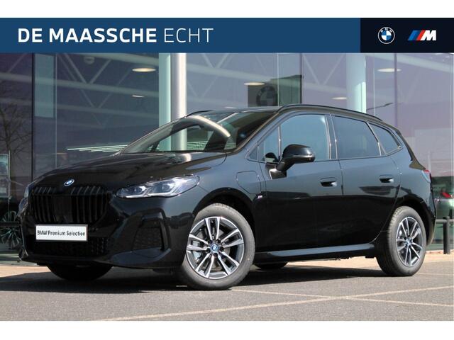 BMW 2-SERIE Active Tourer 225e xDrive High Executive M Sport Automaat / Panoramadak / Trekhaak / Sportstoelen / Adaptieve LED / M Adaptief onderstel / Head-Up / Parking Assistant Plus