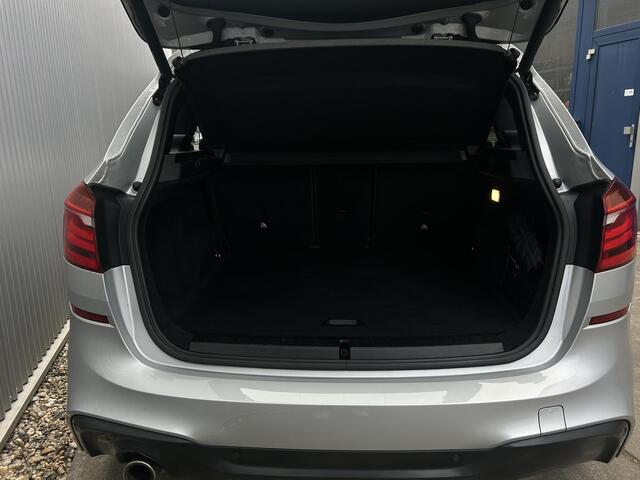 BMW 2-SERIE Active Tourer 225XE M SPORT PHEV | pano | apple carplay| verwarmde voorstoelen | leder | harman kardon geluidsinstallatie|
