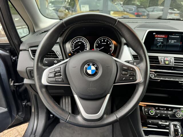 BMW 2-SERIE Active Tourer 218i Executive Automaat *Navigatie*ECC*