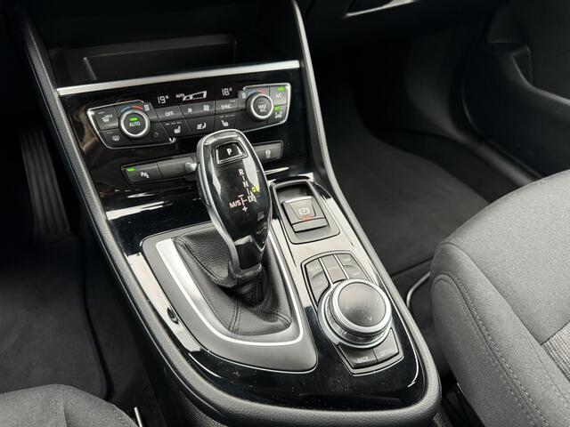 BMW 2-SERIE Active Tourer 218i Executive Automaat *Navigatie*ECC*