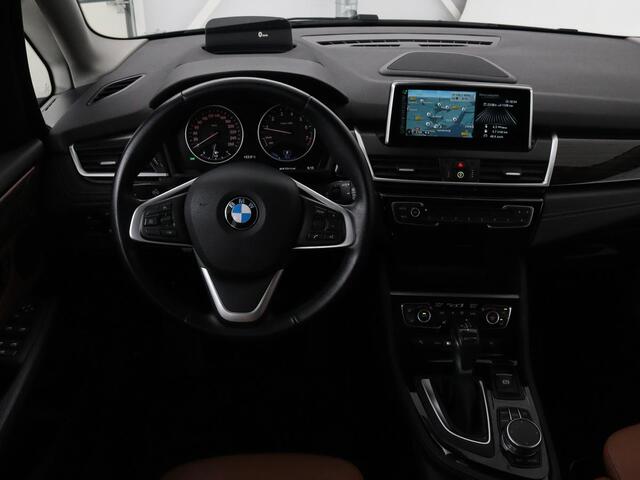 BMW 2-SERIE 225xe ip Cent HighEx | Leder | Stoelverwarming | Camera | Elektrische achterklep | Full LED | Cruise control | Climate control