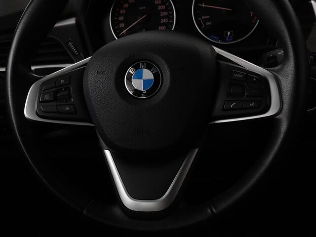 BMW 2-SERIE 225xe ip Cent HighEx | Leder | Stoelverwarming | Camera | Elektrische achterklep | Full LED | Cruise control | Climate control