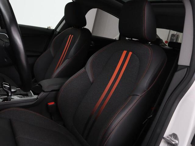 BMW 2-SERIE Gran Coupé 218i Executive | Panoramadak | Carplay | Cruise control | Sportstoelen | Sfeerverlichting | LED | Navigatie