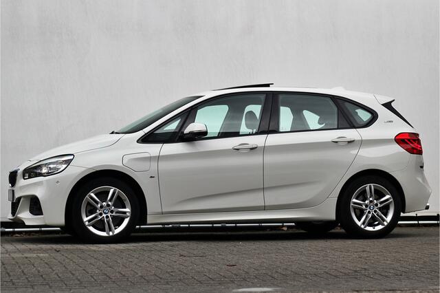 BMW 2-SERIE Active Tourer 225xe iPerformance High Executive | M-sport | Pano | Camera | LED | Nwe. Accu
