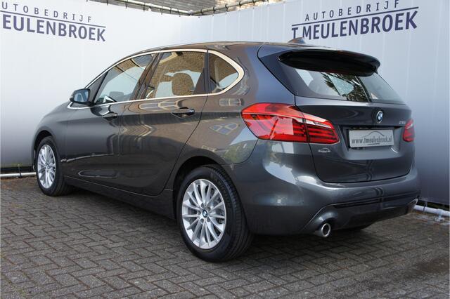 BMW 2-SERIE Active Tourer 218i Business Edition Achteruitrijcamera, Head up, Parkeerassistent