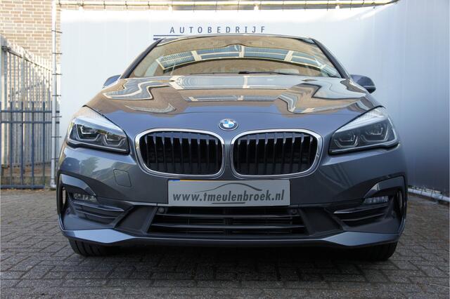 BMW 2-SERIE Active Tourer 218i Business Edition Achteruitrijcamera, Head up, Parkeerassistent