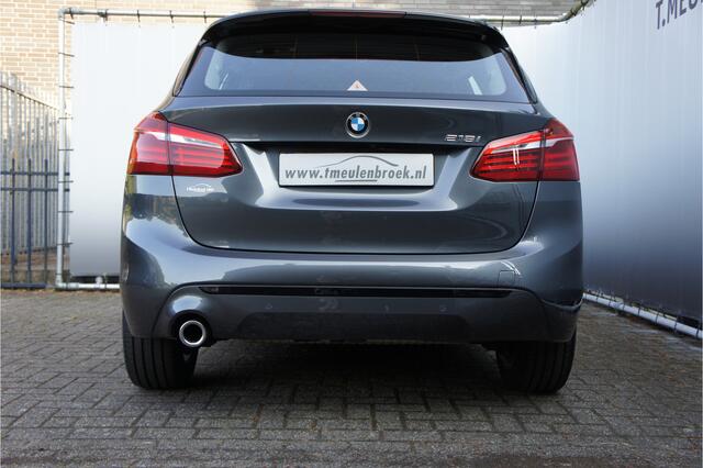BMW 2-SERIE Active Tourer 218i Business Edition Achteruitrijcamera, Head up, Parkeerassistent