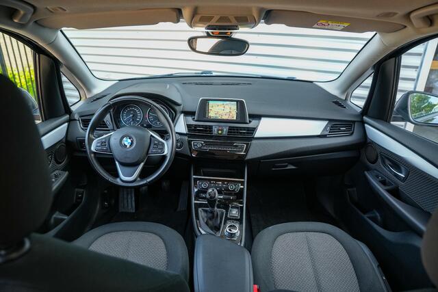 BMW 2-SERIE Active Tourer 220i Centennial Executive Camera Navigatie Clima Cruise PDC 16"LM