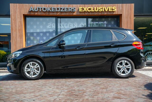 BMW 2-SERIE Active Tourer 220i Centennial Executive Camera Navigatie Clima Cruise PDC 16"LM