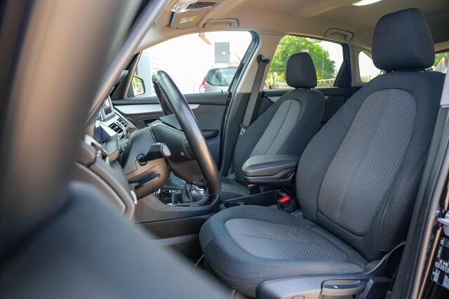 BMW 2-SERIE Active Tourer 220i Centennial Executive Camera Navigatie Clima Cruise PDC 16"LM