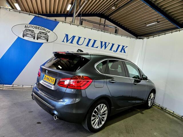 BMW 2-SERIE 2 Serie Active Tourer 220i High Executive Edition / Trekhaak / Pano / Camera