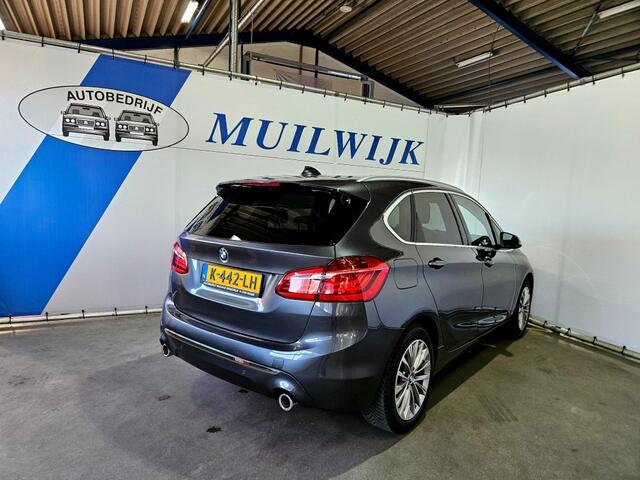 BMW 2-SERIE 2 Serie Active Tourer 220i High Executive Edition / Trekhaak / Pano / Camera