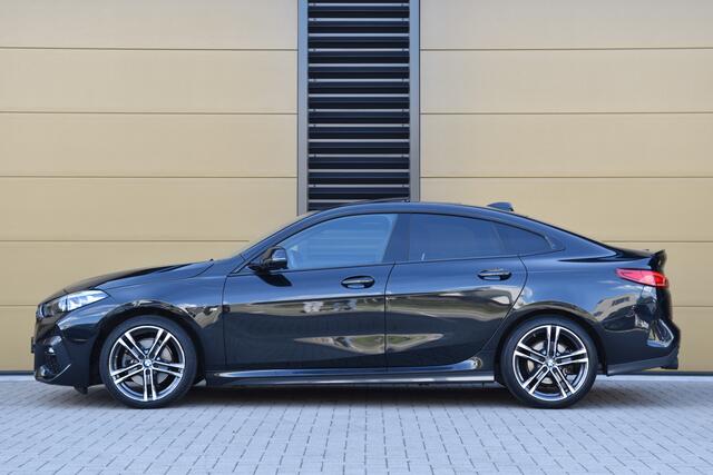 BMW 2-SERIE Gran Coupé 218i * M Sportpakket * Panorama dak * HIFI * LED *