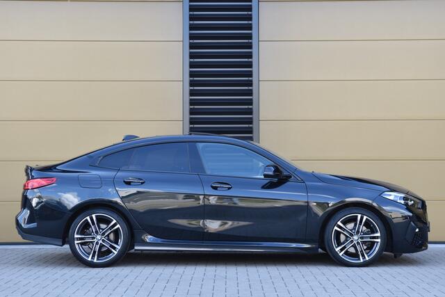 BMW 2-SERIE Gran Coupé 218i * M Sportpakket * Panorama dak * HIFI * LED *