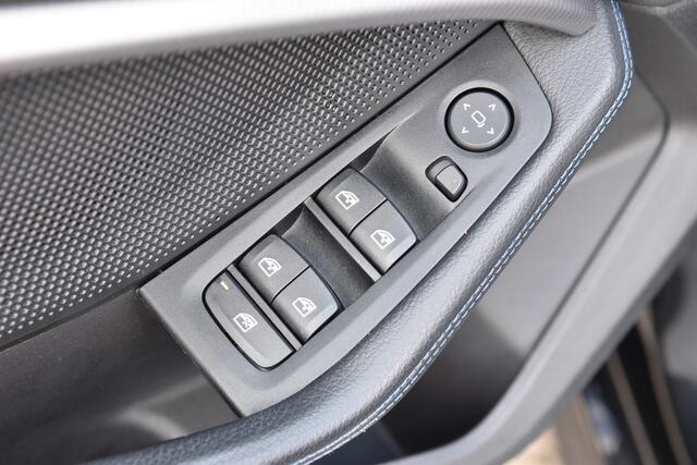 BMW 2-SERIE Gran Coupé 218i * M Sportpakket * Panorama dak * HIFI * LED *
