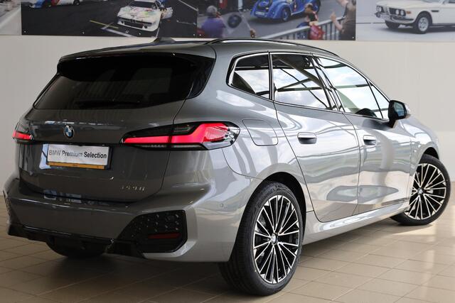 BMW 2-SERIE Active Tourer 220i M Sportpakket | Premium Pack | Travel Pack | Elektr. Trekhaak