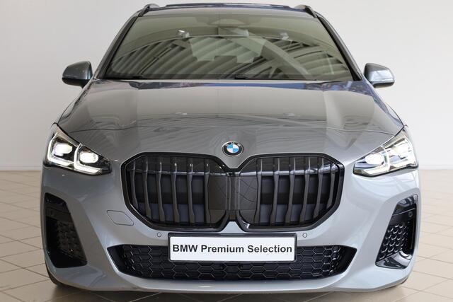 BMW 2-SERIE Active Tourer 220i M Sportpakket | Premium Pack | Travel Pack | Elektr. Trekhaak