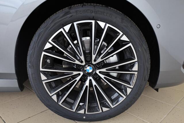 BMW 2-SERIE Active Tourer 220i M Sportpakket | Premium Pack | Travel Pack | Elektr. Trekhaak