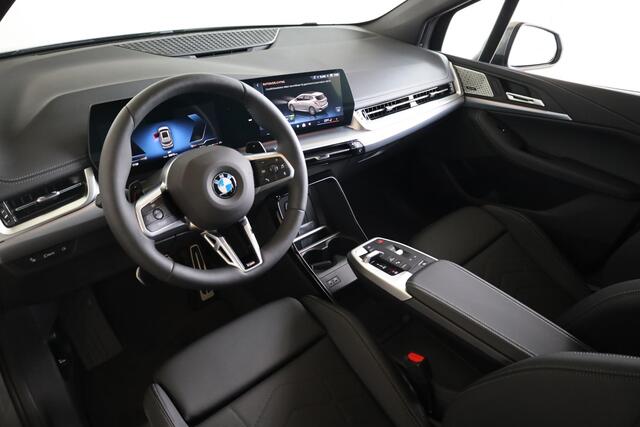 BMW 2-SERIE Active Tourer 220i M Sportpakket | Premium Pack | Travel Pack | Elektr. Trekhaak