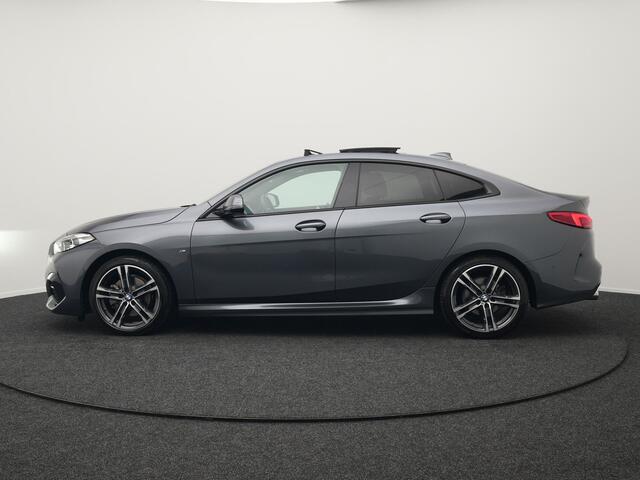 BMW 2-SERIE Gran Coupé 218i M Sport 140pk Dealer O.H | Panodak | Camera | Virtual | Keyless | Sportstoelen Verwarmd | 18"L.M | Sfeerverlichting | Apple Carplay |