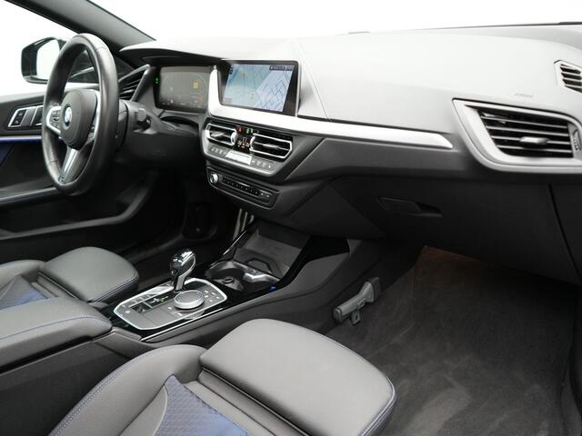 BMW 2-SERIE Gran Coupé 218i M Sport 140pk Dealer O.H | Panodak | Camera | Virtual | Keyless | Sportstoelen Verwarmd | 18"L.M | Sfeerverlichting | Apple Carplay |