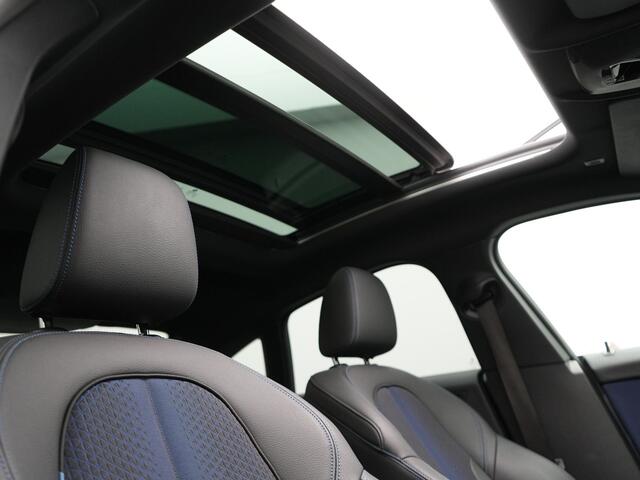 BMW 2-SERIE Gran Coupé 218i M Sport 140pk Dealer O.H | Panodak | Camera | Virtual | Keyless | Sportstoelen Verwarmd | 18"L.M | Sfeerverlichting | Apple Carplay |