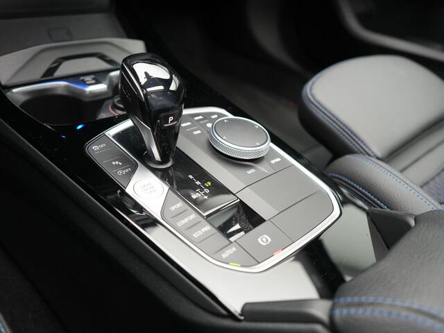 BMW 2-SERIE Gran Coupé 218i M Sport 140pk Dealer O.H | Panodak | Camera | Virtual | Keyless | Sportstoelen Verwarmd | 18"L.M | Sfeerverlichting | Apple Carplay |