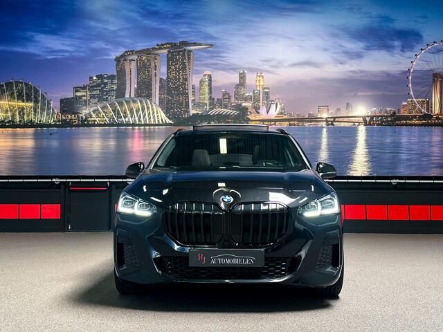 BMW 2-SERIE Active Tourer 218i M-Pakket Trekhaak|HUD|Harman/Kardon|Panorama