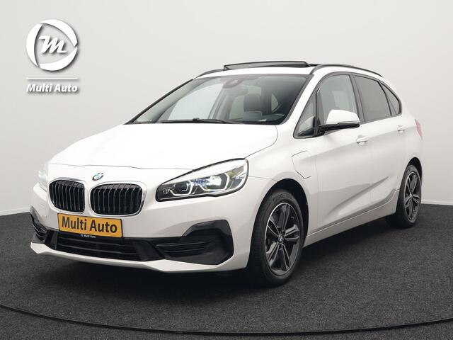 BMW 2-SERIE Active Tourer 225xe iPerformance Sportline Plug In Hybrid 225pk Dealer O.H. PHEV | Panodak | Sportstoelen Memory | Adaptive Cruise | Harman Kardon | Sfeerverlichting Head Up | Navigatie | Apple Carplay | Camera | DAB |