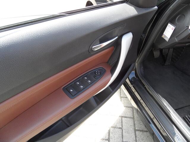 BMW 2-SERIE Cabrio 218i High Executive