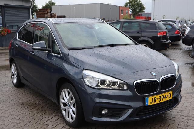 BMW 2-SERIE Active Tourer 225xe Centennial High Executive 70% SOH, Head up display, Navigatie, Stoelverwarming, Climate control, Lederen interieur,
