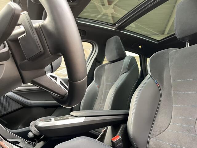 BMW 2-SERIE Active Tourer 230e xDrive M-SPORT ** LED, NAVI+, LEDER/ALC, PANORAMA, HuD, PRIVACY, 18-inch LMV - Ex BMW-AG - UNFALLFREI ** ** INFORMEER OOK NAAR ONZE AANTREKKELIJKE FINANCIAL-LEASE TARIEVEN **