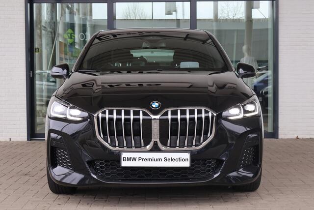 BMW 2-SERIE Active Tourer 218i M Sportpakket | Innovation Pack | Comfort Pack | Harman Kardon