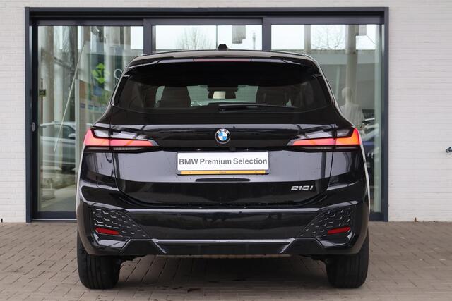 BMW 2-SERIE Active Tourer 218i M Sportpakket | Innovation Pack | Comfort Pack | Harman Kardon