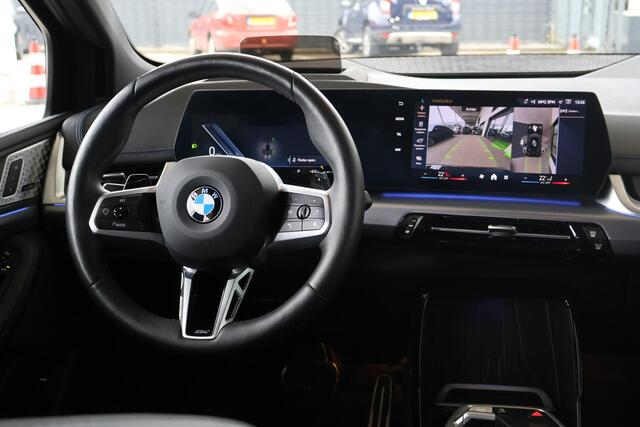 BMW 2-SERIE Active Tourer 218i M Sportpakket | Innovation Pack | Comfort Pack | Harman Kardon