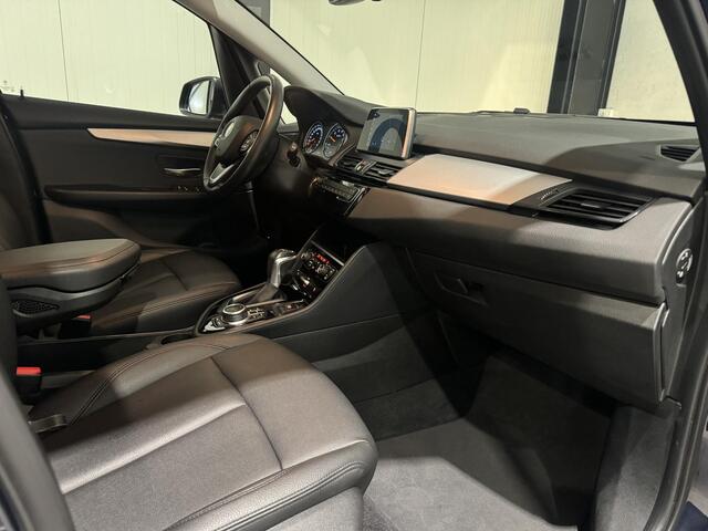 BMW 2-SERIE Active Tourer 225xe iPerformance | navi | leder | stoelverwarming |