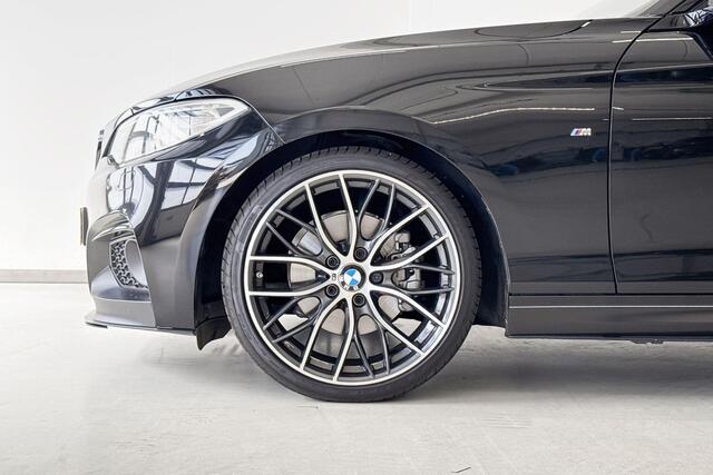 BMW 2-SERIE Coupé 220i Model M Sport High Executive