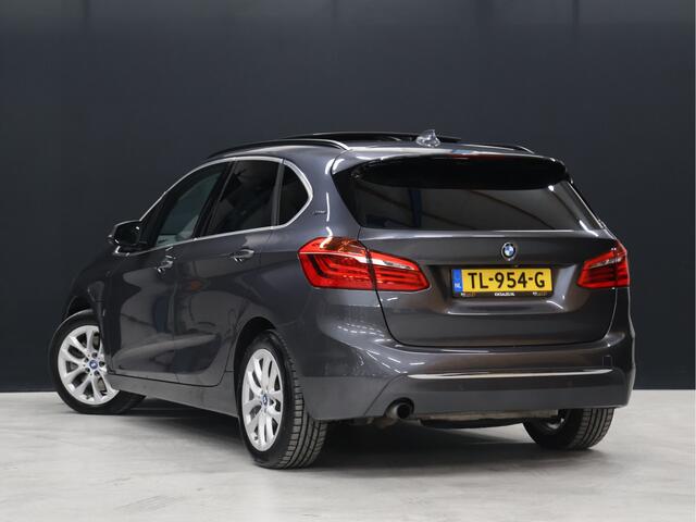 BMW 2-SERIE Active Tourer 225xe iPerformance High Executive [SCHUIFKANTELDAK, CAMERA, STOELVERWARMING, HEAD-UP, ADAPTIVE CRUISE CONTROL, VOL LEDER, CLIMATE, NIEUWSTAAT]