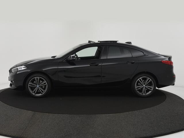 BMW 2-SERIE Gran Coupé 218i High Executive PANODAK|APPLECARPLAY|CAMERA|LED|SPORTSTOELEN|NAVI|CRUISE