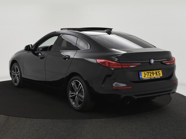BMW 2-SERIE Gran Coupé 218i High Executive PANODAK|APPLECARPLAY|CAMERA|LED|SPORTSTOELEN|NAVI|CRUISE