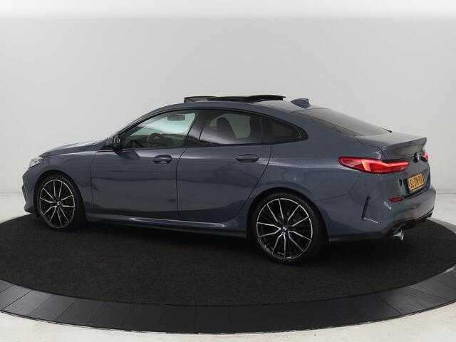 BMW 2-SERIE Gran Coupé 218i M Sport | Panoramadak | Leder | Stoelverwarming | Carplay | Sfeerverlichting | Live Cockpit | Sportstoelen | Navigatie | Full LED