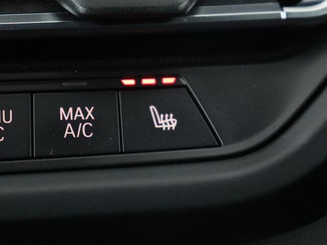 BMW 2-SERIE Gran Coupé 218i M Sport | Panoramadak | Leder | Stoelverwarming | Carplay | Sfeerverlichting | Live Cockpit | Sportstoelen | Navigatie | Full LED