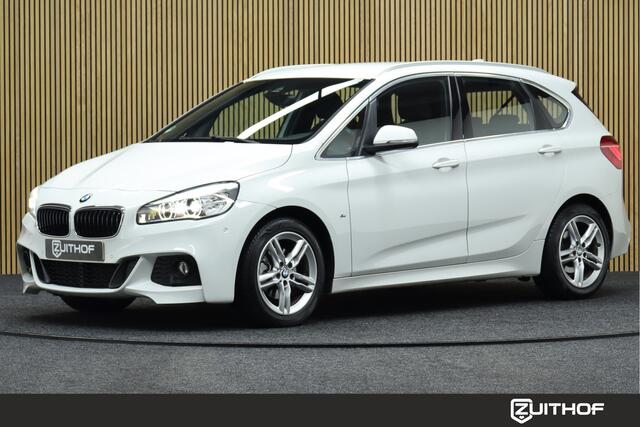 BMW 2-SERIE Active Tourer 218i Centennial Executive Automaat | Cruise-control | Parkeerhulp | Alcantara Bekleding | Clima | Navigatie | LM Velgen 17 Inch | All-season Banden