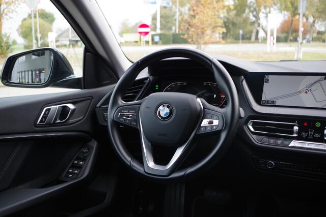 BMW 2-SERIE Gran Coupé 218i Automaat Sport Line Business Edition, LED, Sportstoelen, Cruise Control, Carplay, Camera