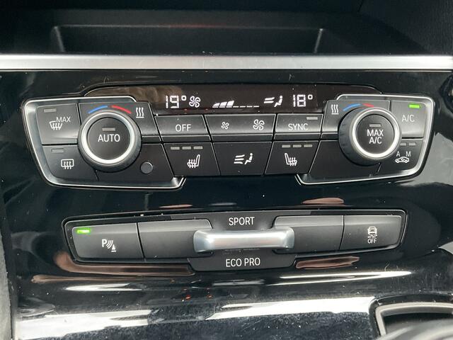 BMW 2-SERIE 218i High Executive M-Sport Head-up Stoelverw. Leer Active Tourer